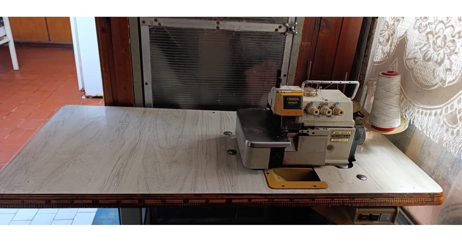 Maquina Overlock 3 hilos